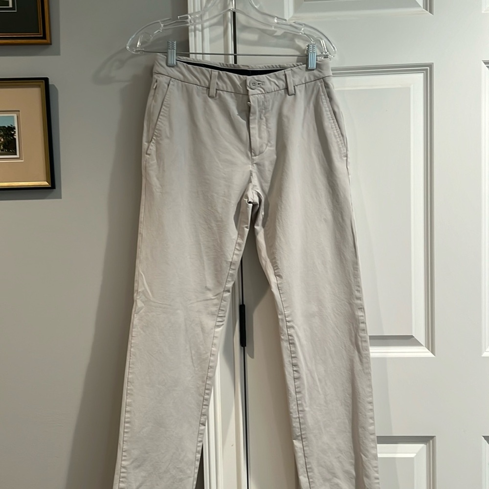 Vineyard Vines, On The Go Pant, men’s size 28x32, color stone